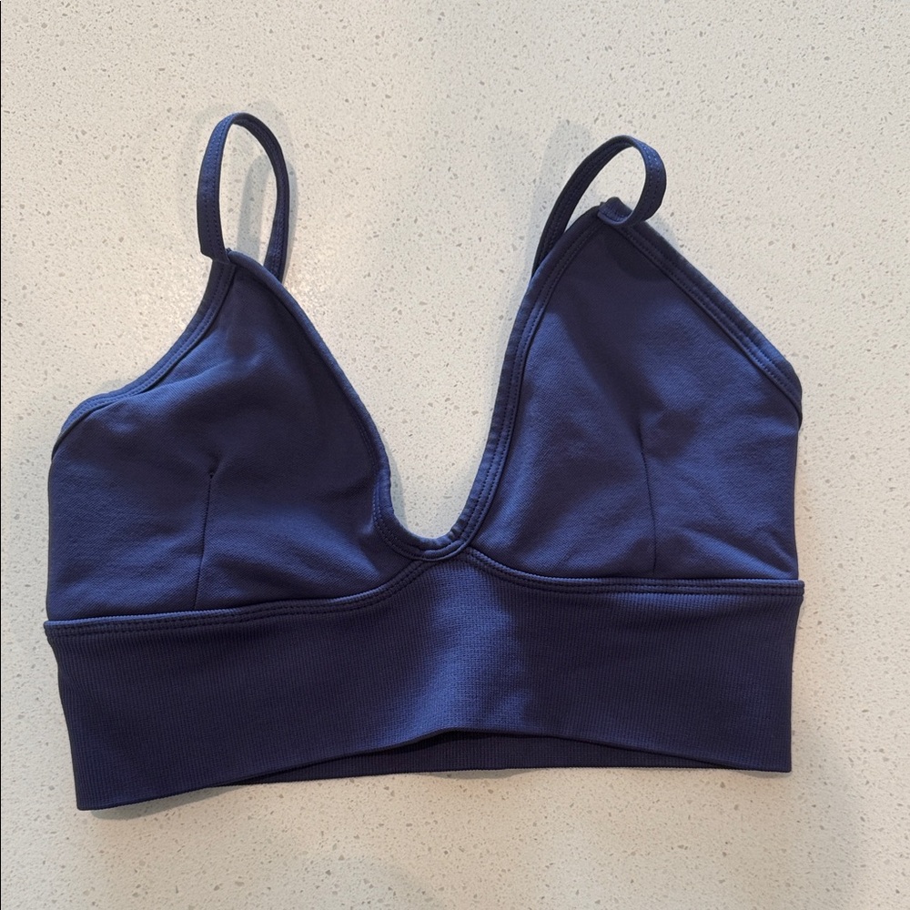 sports bra